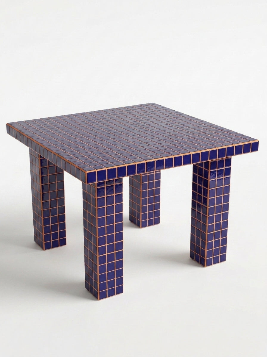 Bloc 4 Ayaklı Kare Masa Grid Design