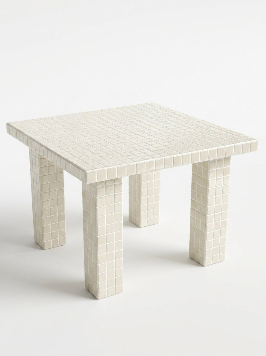 Bloc 4 Ayaklı Kare Masa Grid Design