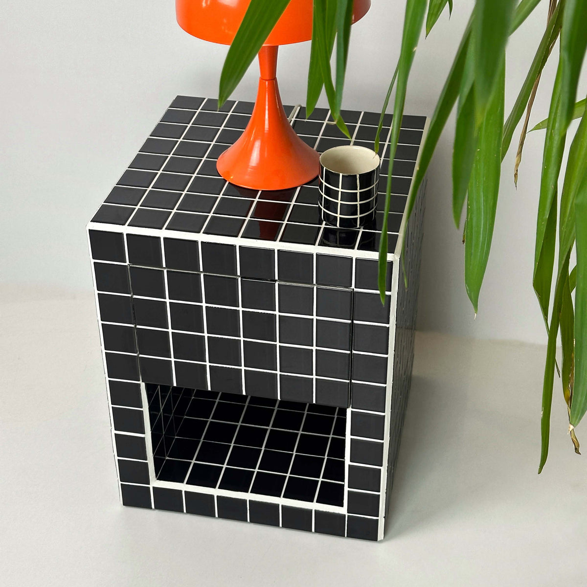 Nitestand Tek Çekmeceli Komodin Grid Design