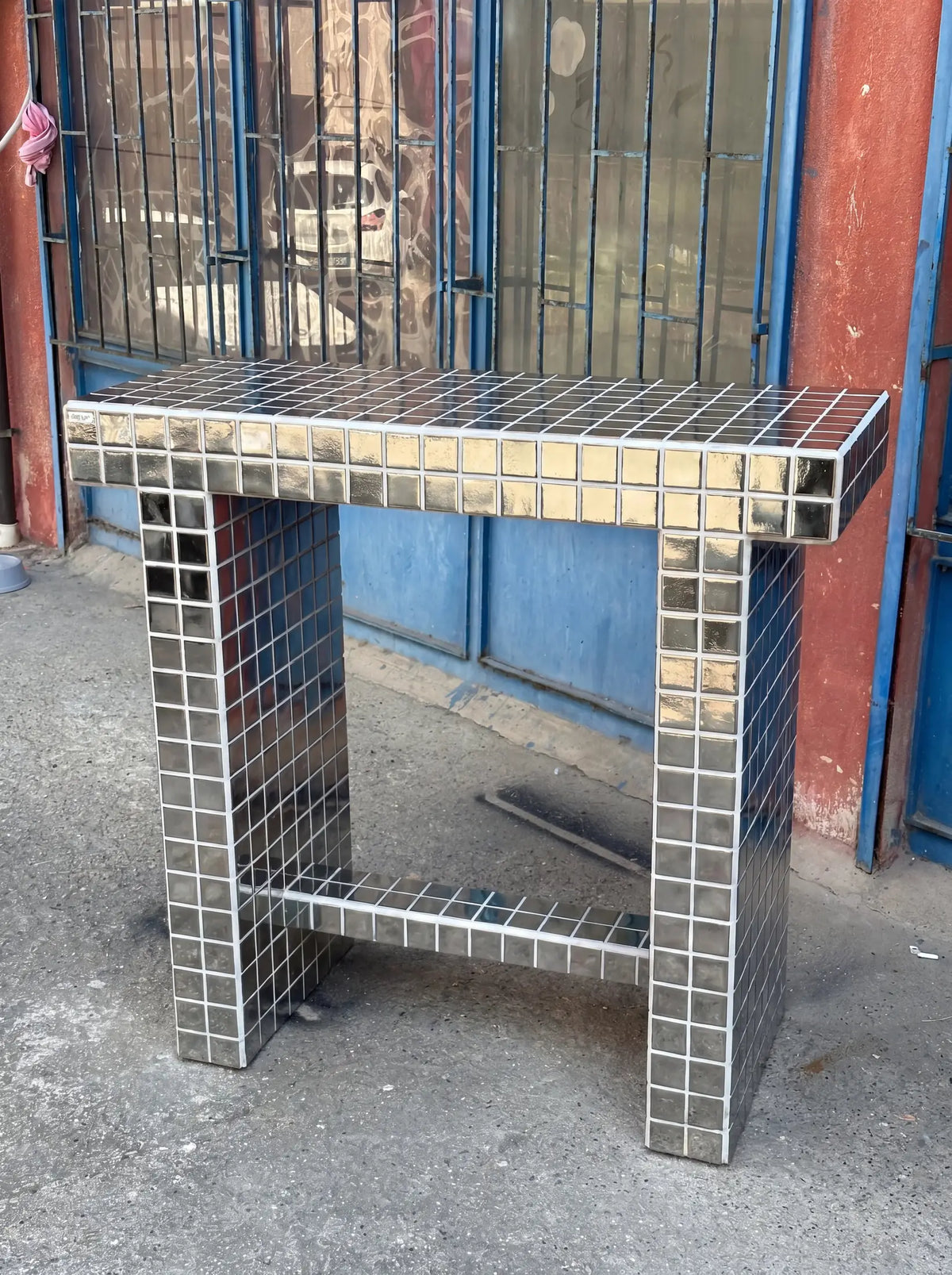 Specula Bar Masası Grid Design Shop